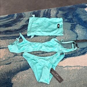 NWT Triangl Swimwear Floral Bikini Set Size M Top and Size S Bottoms